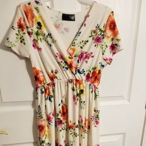 Floral maternity dress